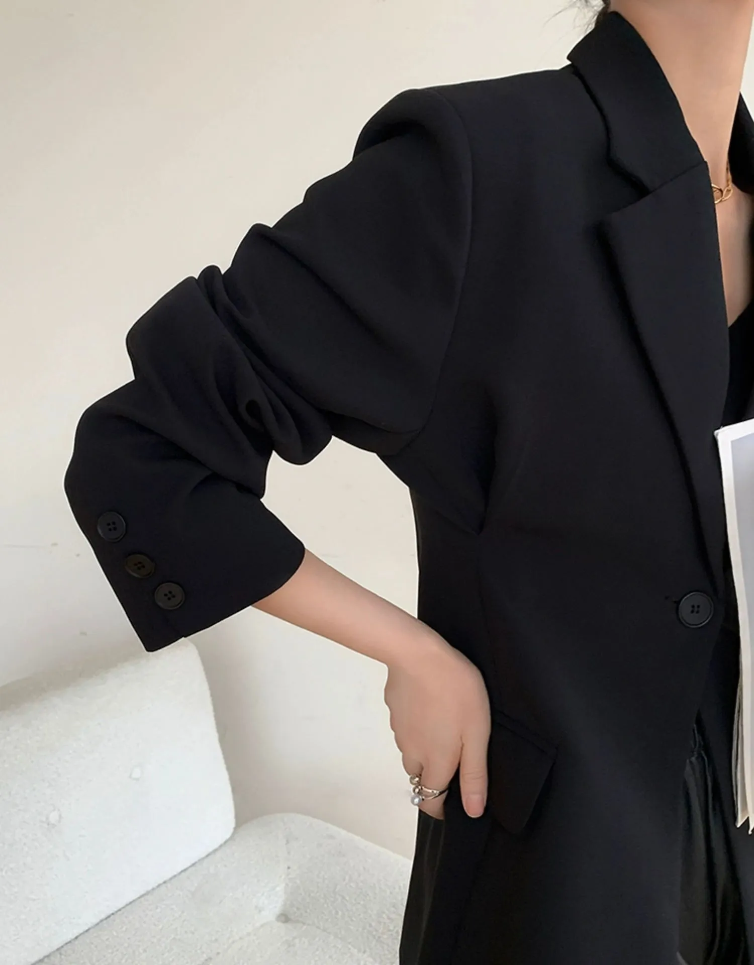 Black One Button Tailored Blazer