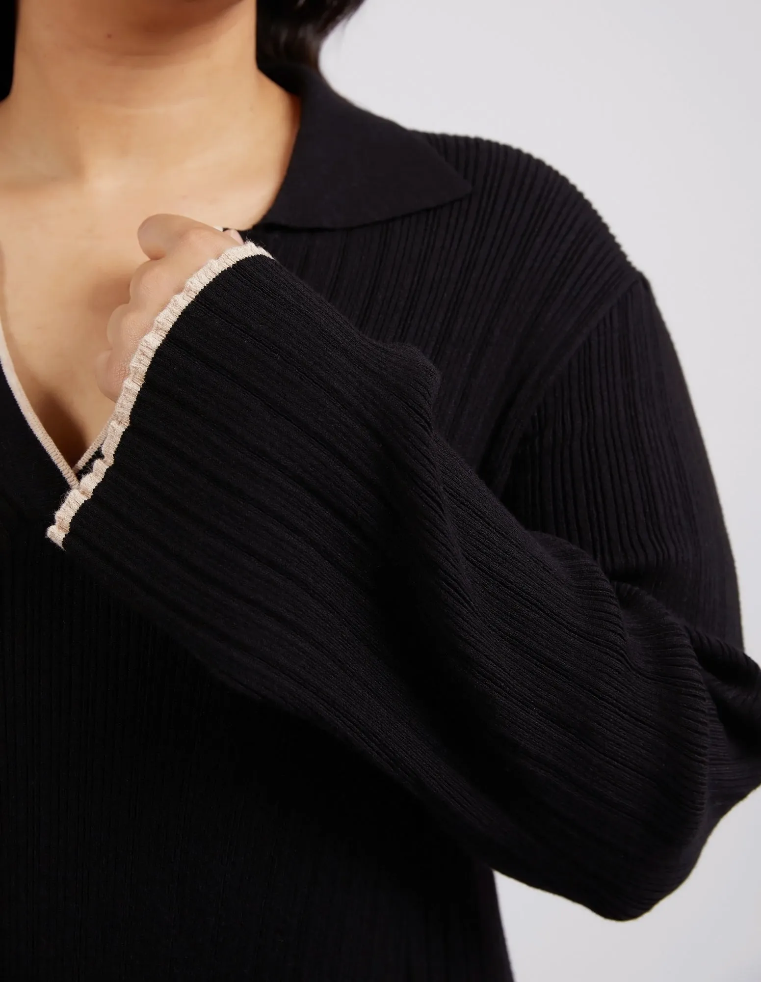 Elm Maple Knit Dress Black