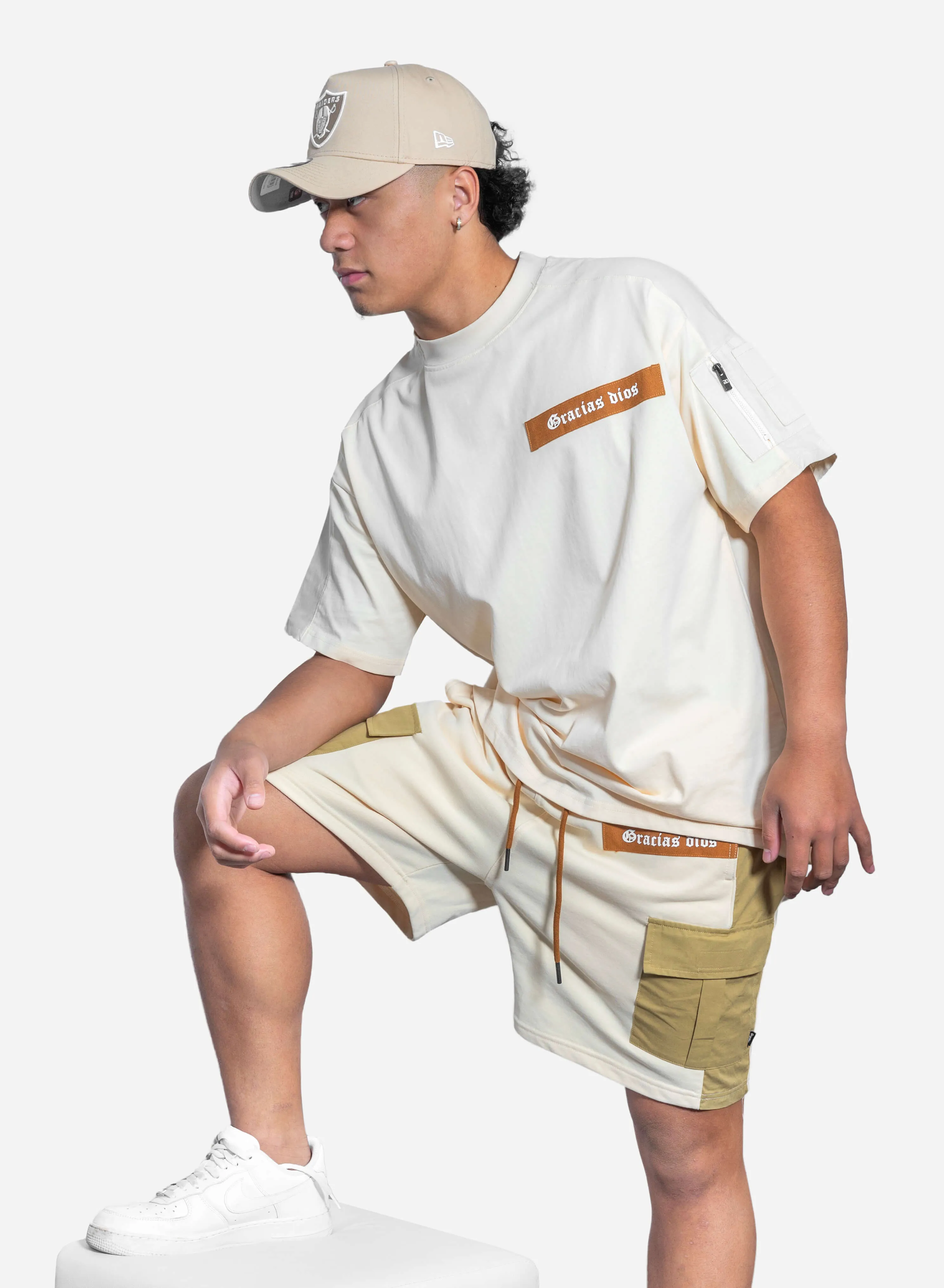 GD Fleece Cargo Shorts Beige