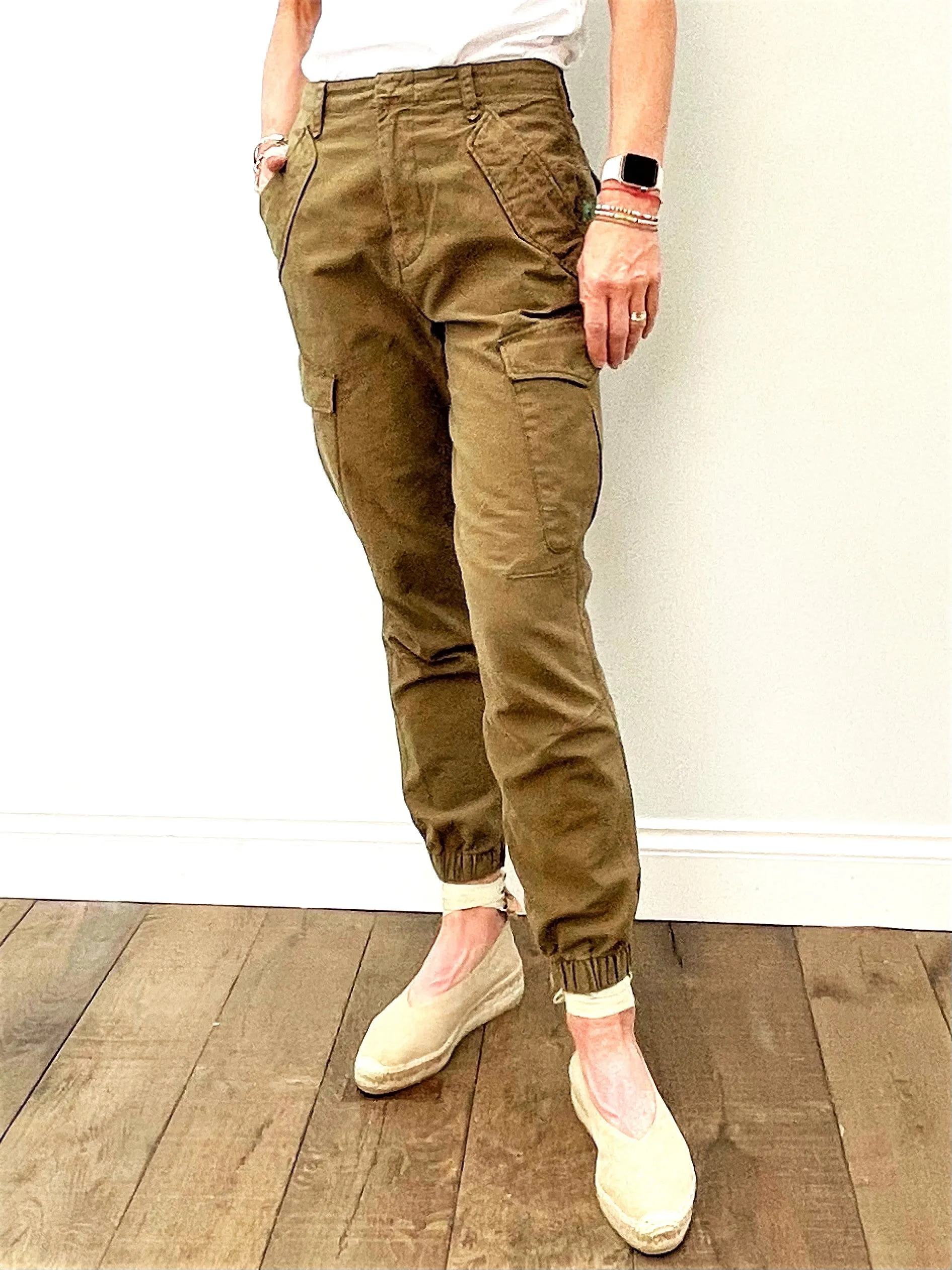 R&B Field Jogger in Dark Olive