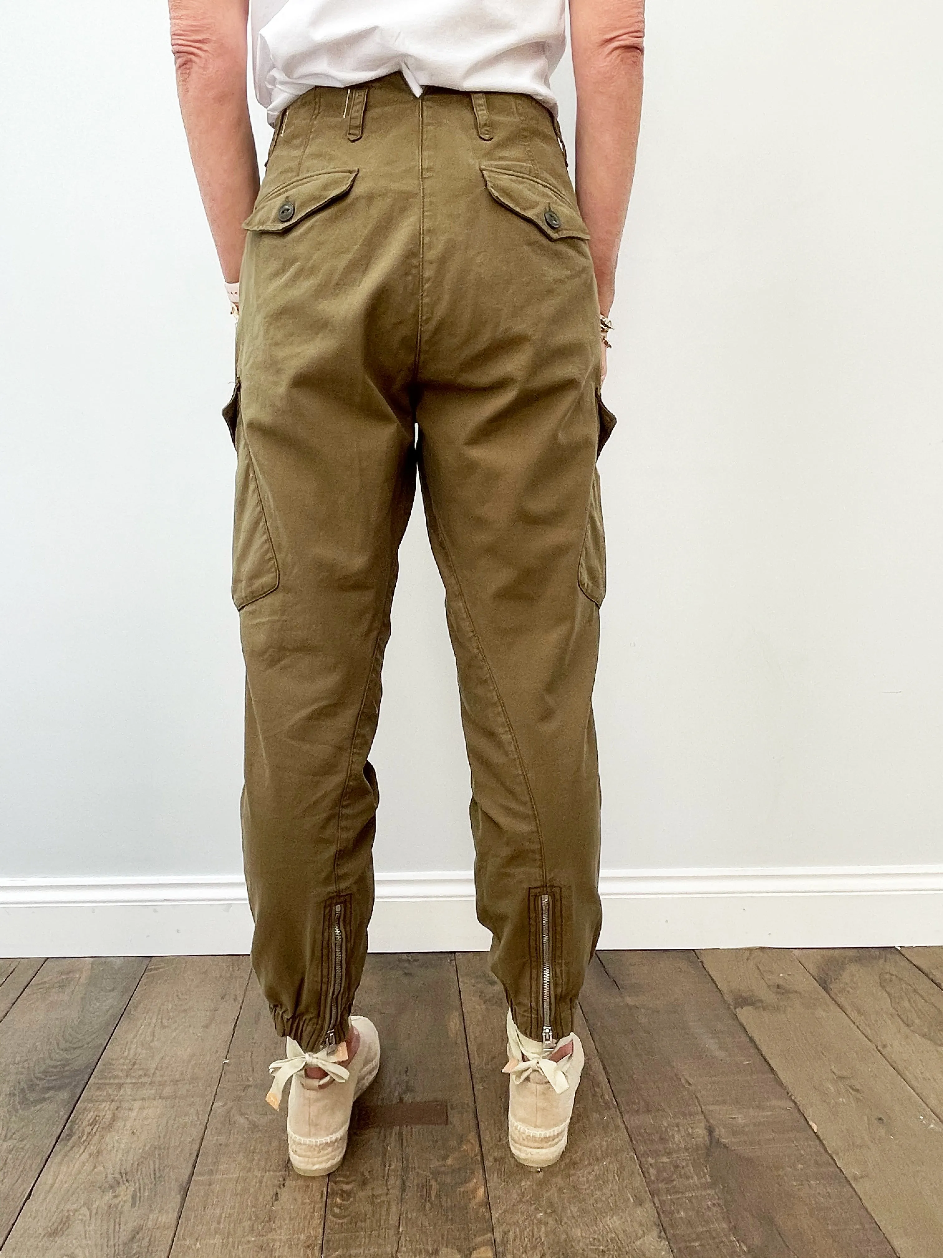 R&B Field Jogger in Dark Olive