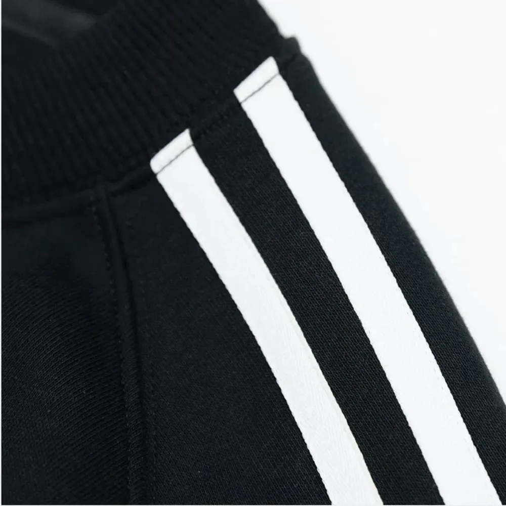 “Weakness Graphic Cotton” Sweatshirt